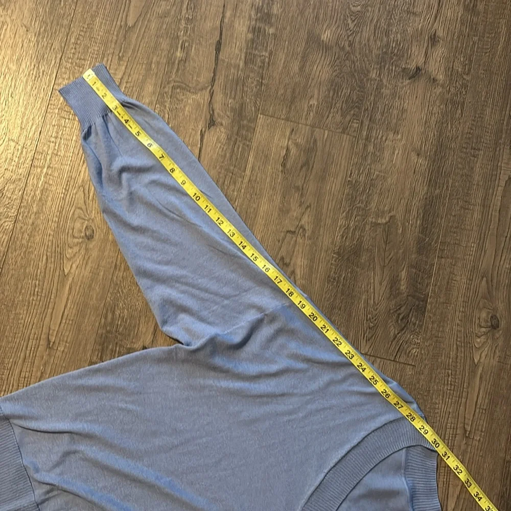 GAP English Manor V-Neck Knit - Picture 15 of 16